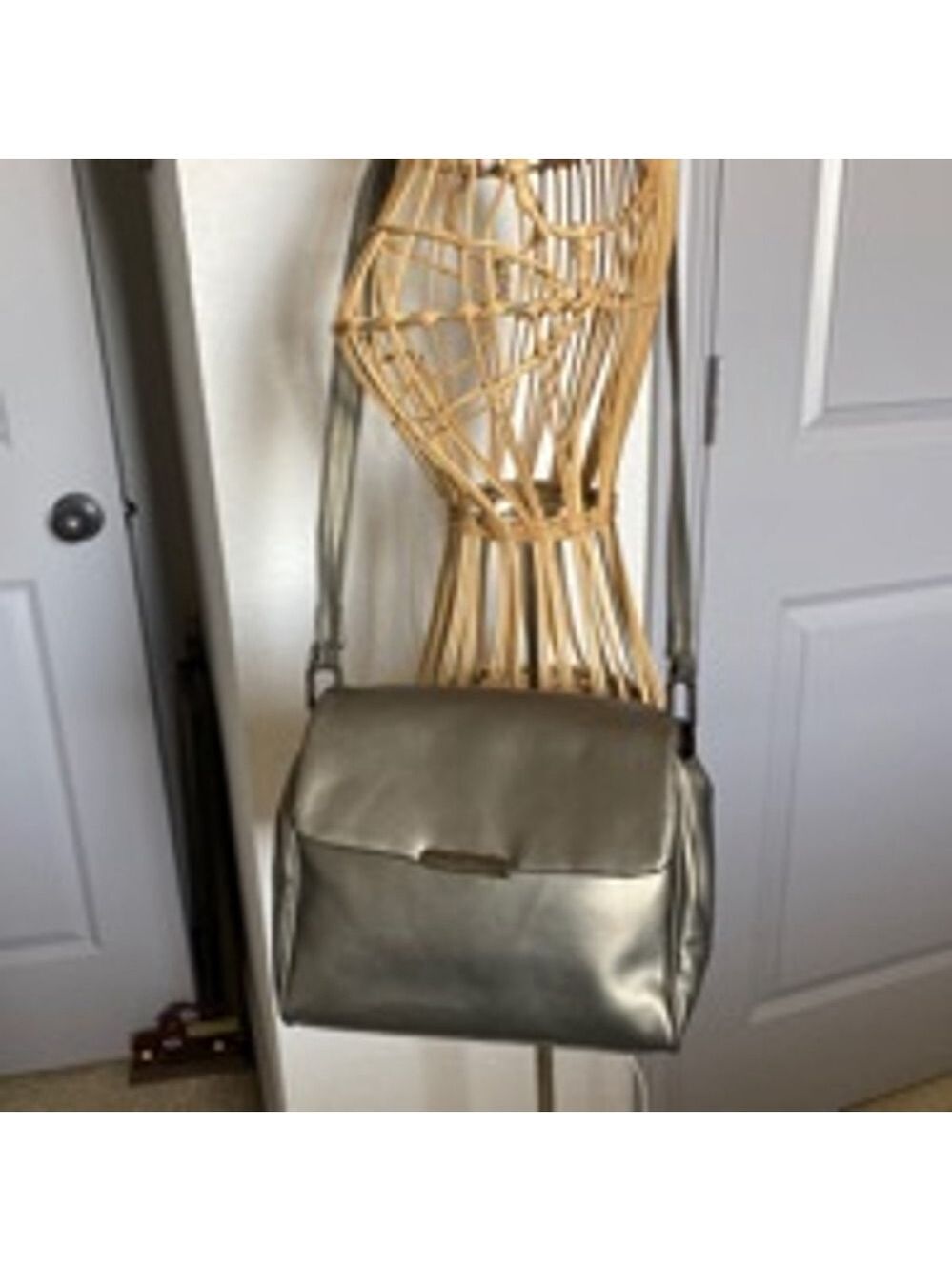Women's Capezio metallic gold/ Gray Shoulder Bag Medium